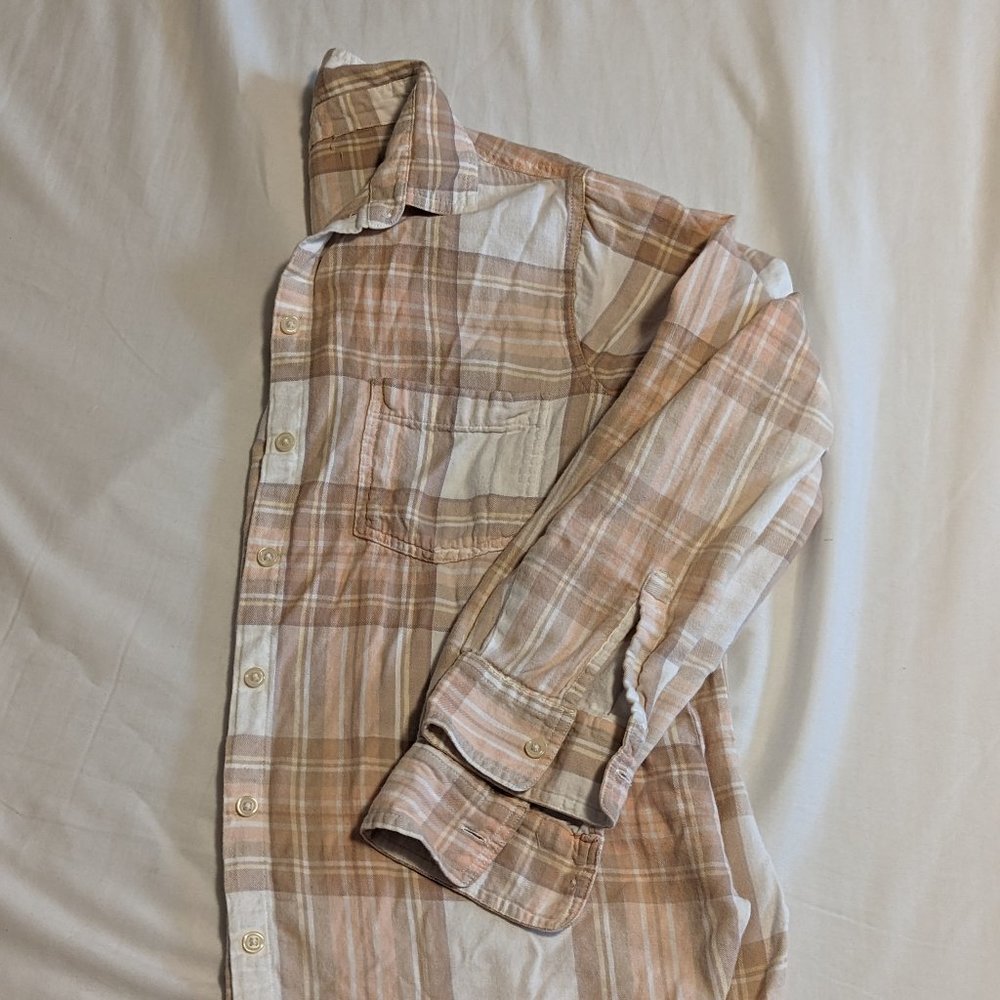 Spring flannel top in pink, brown, white